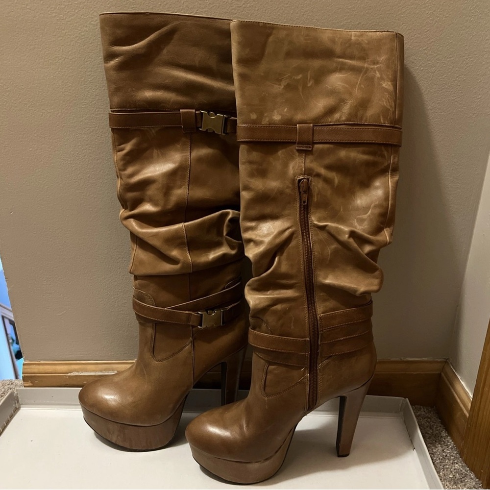 Jessica Simpson Brown Heeled Boots with Slouchy Design